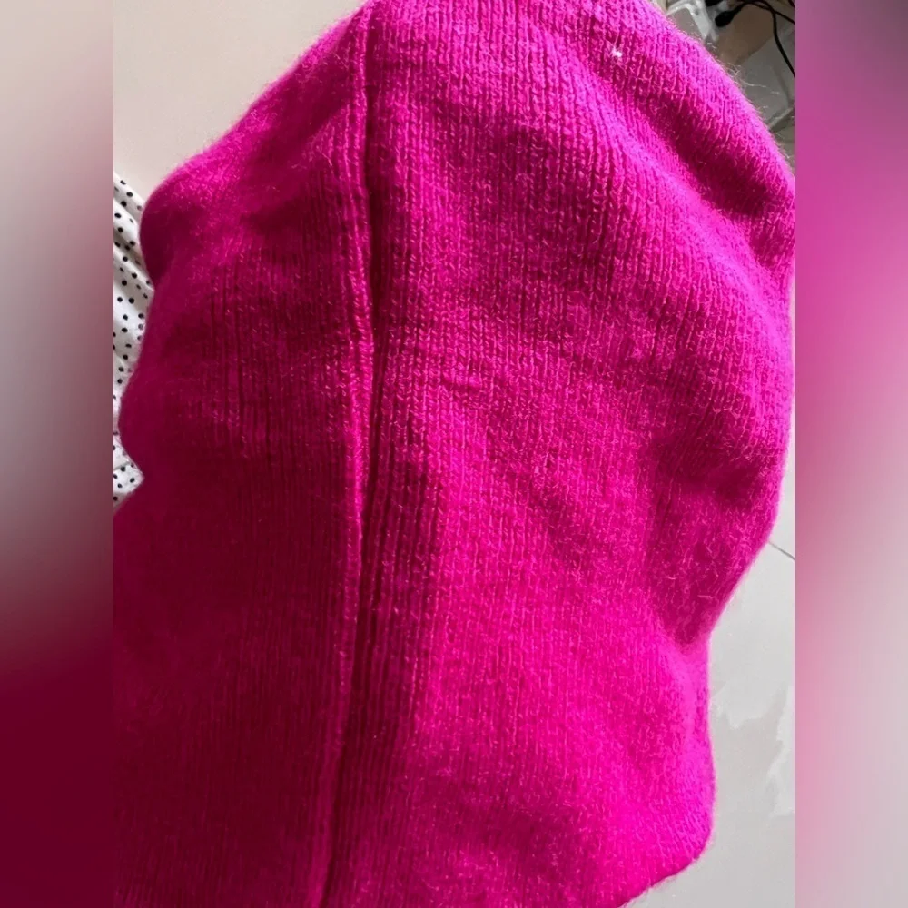 Súper Girl Pink Beanie (Pre-Owned) winter Hat